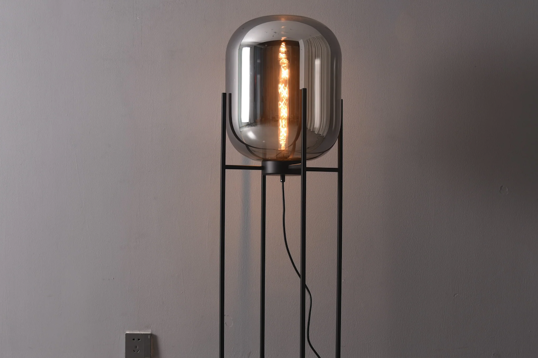 Lampe de sol en verre à bulles