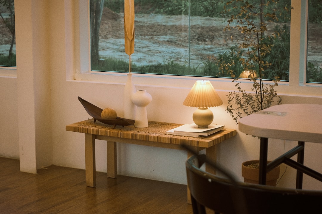 Lampe champignon en chêne moderne italien